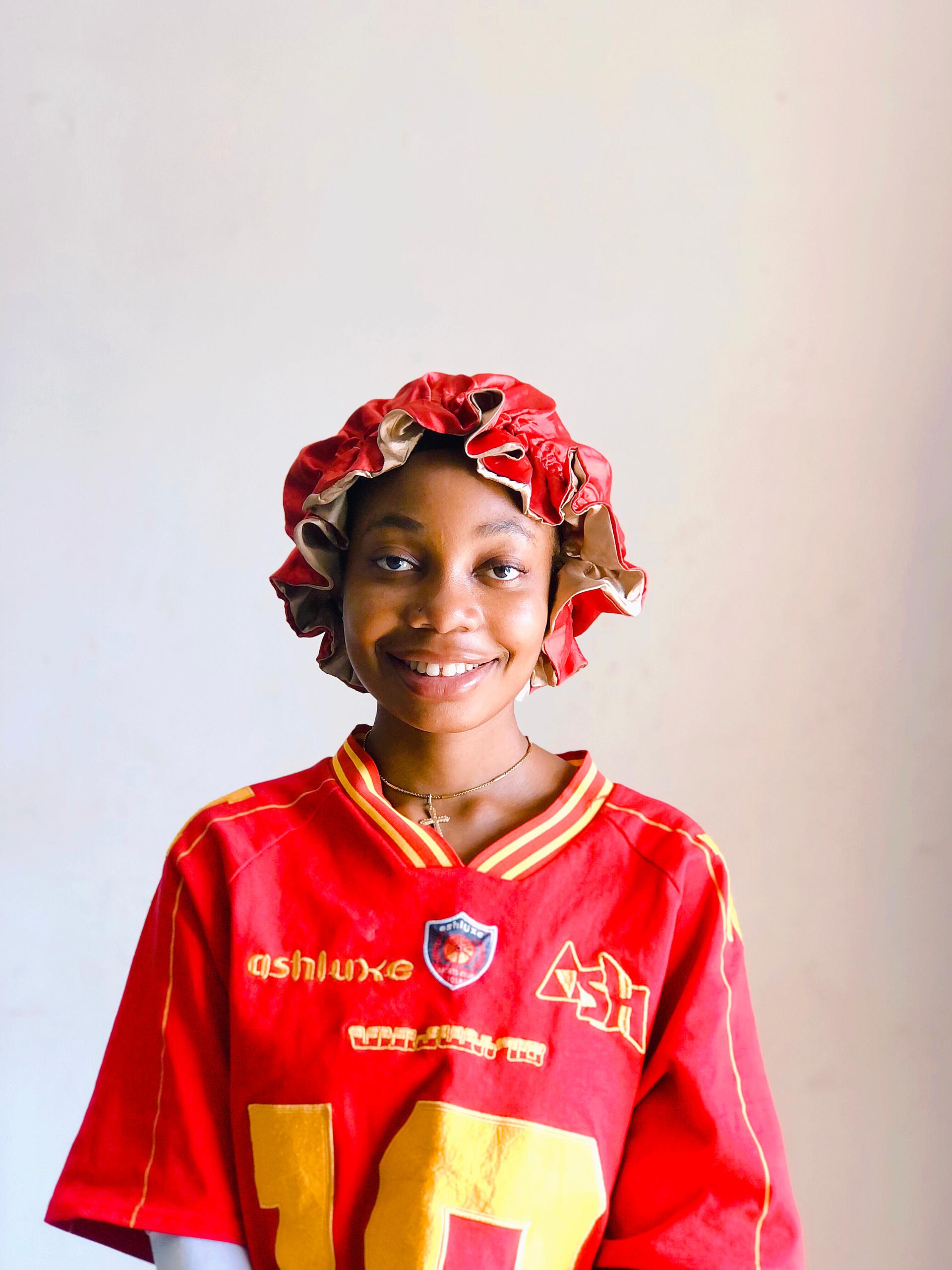 REVERSIBLE PLAIN BONNET