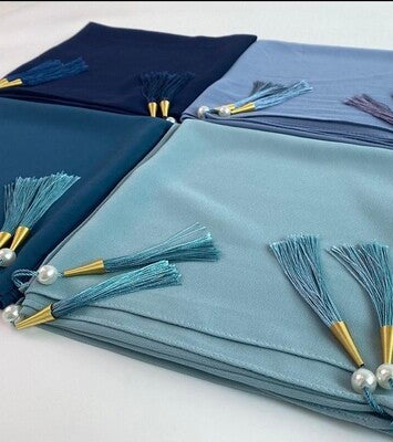 TASSEL SCARF